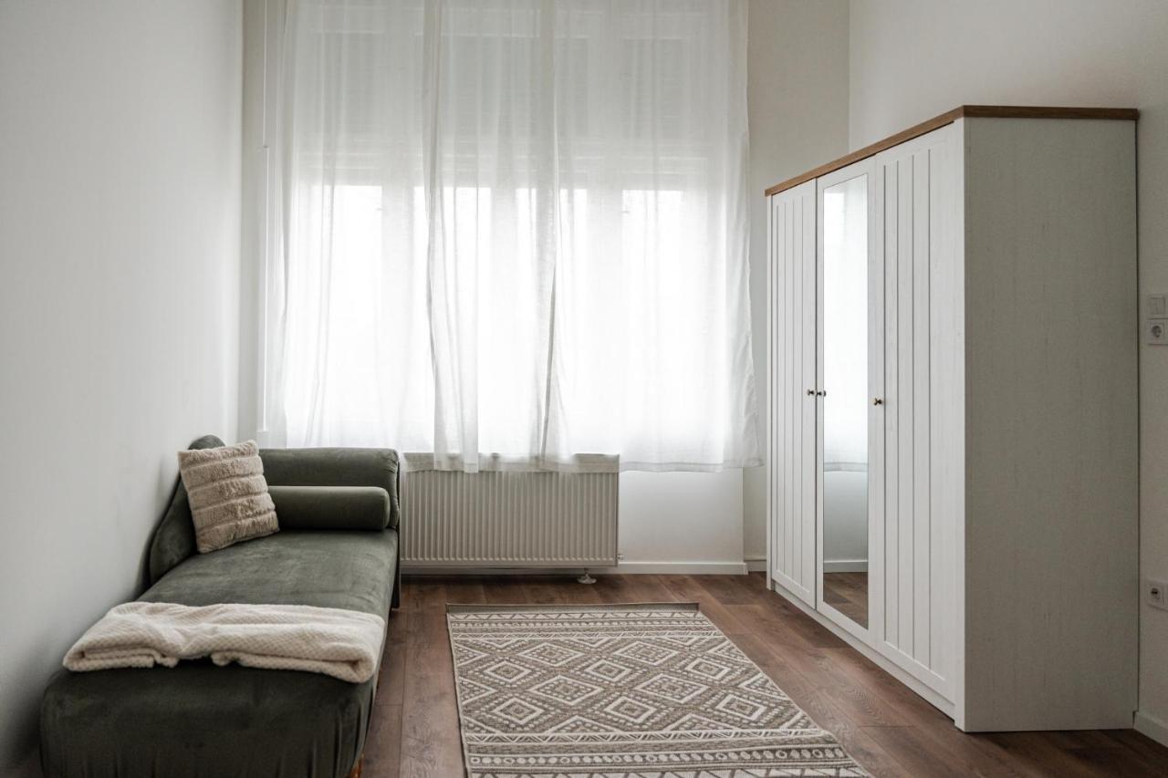 Volenter Lux Apartment Uno Baja Exteriör bild